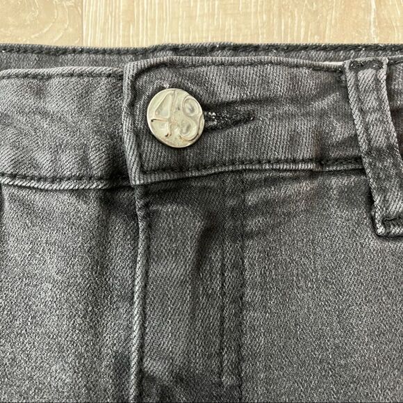 Ag Adriano Goldschmied The Heather Distressed Denim Shorts Size 14 - Picture 2 of 9